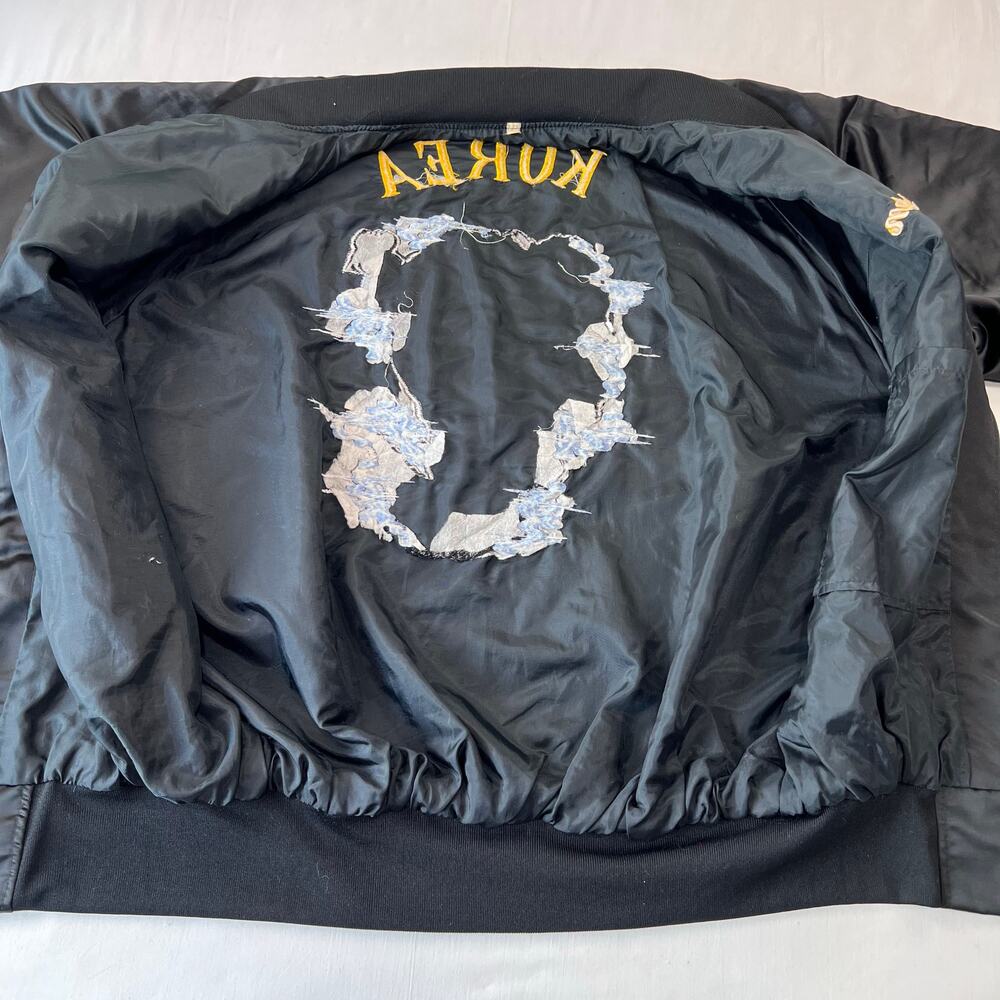 Vintage Korea Embroidered Dragon Black Satin Jacket Size XL Helen - Picture 6 of 9